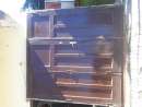 haz click para ver mas detalles de  Portn de madera de 3 hojas