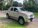 haz click para ver mas detalles de  Vendo toyota hilux srv 