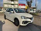 Toyota etios Platinum 5p AT 2017