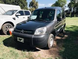 Citroen Berlingo 1.6 HDI 2012 gris oscuro