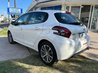 Peugeot 208 Allure 1.6 Full 2016